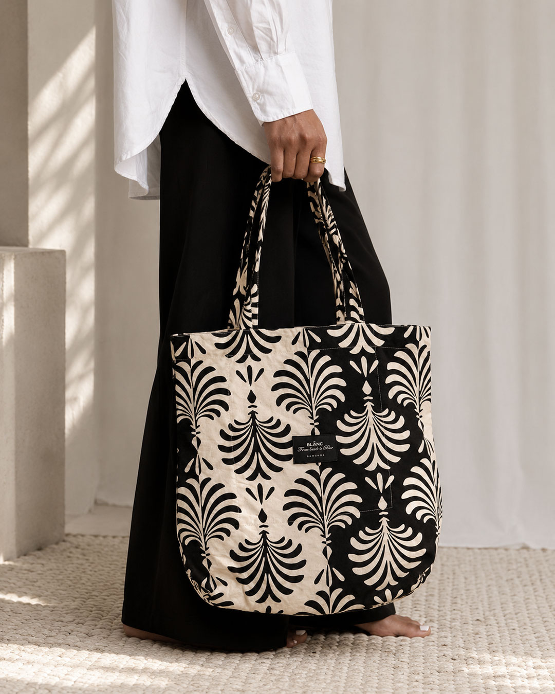 Palm tote (BLÃNC) - Blanc.bangkok